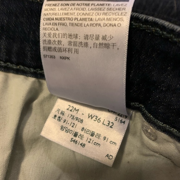 Levi Curvy Straight jeans size 22 NWOT - Picture 3 of 4